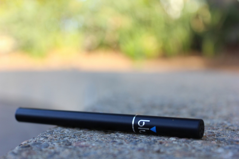 magasin-CARNOULES-min_e_cigarette_vaping_blu_cigs_blu_electronic_cigarette_tobacco_cigarette_smoke-637061
